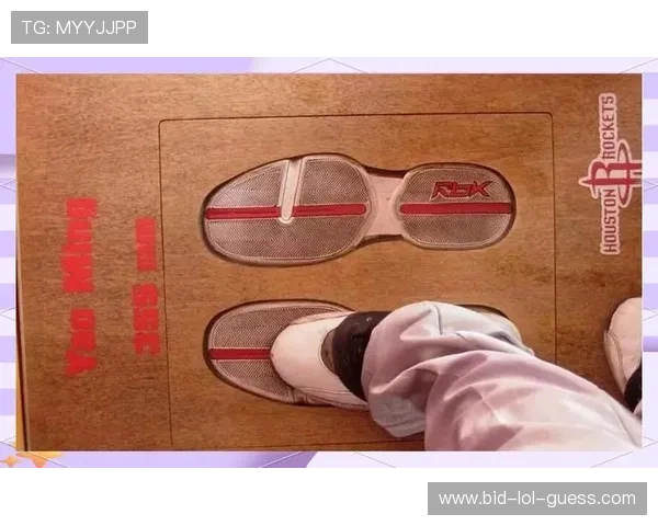 足球球星的鞋码揭秘 哪些巨星穿着与众不同的鞋子尺寸